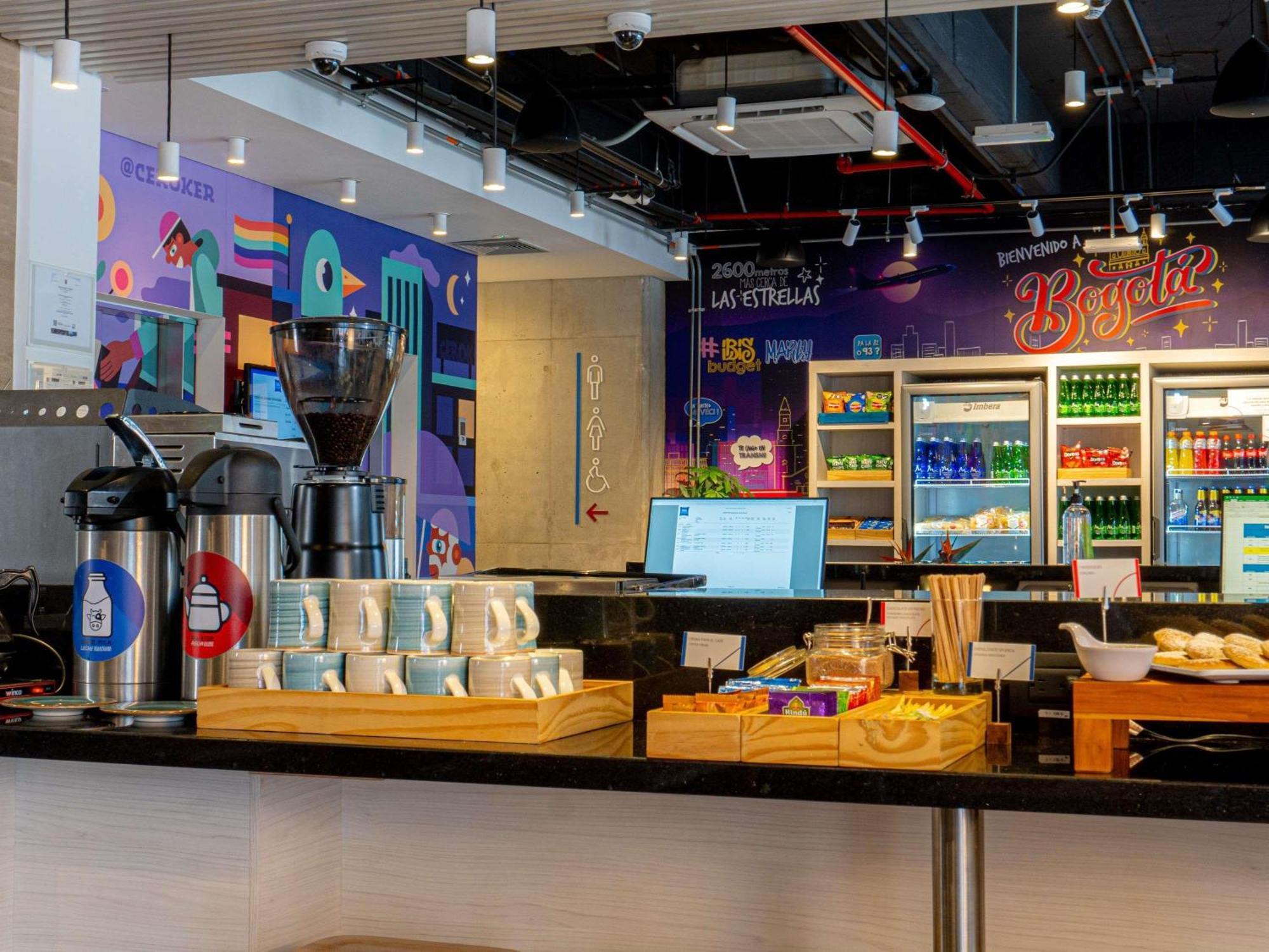 Ibis Budget Bogota Marly Экстерьер фото